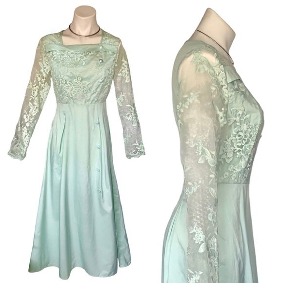 v i n t a g e :: Romantic Floral Lace Embroidered Sheer Maxi Dress - Picture 9 of 16